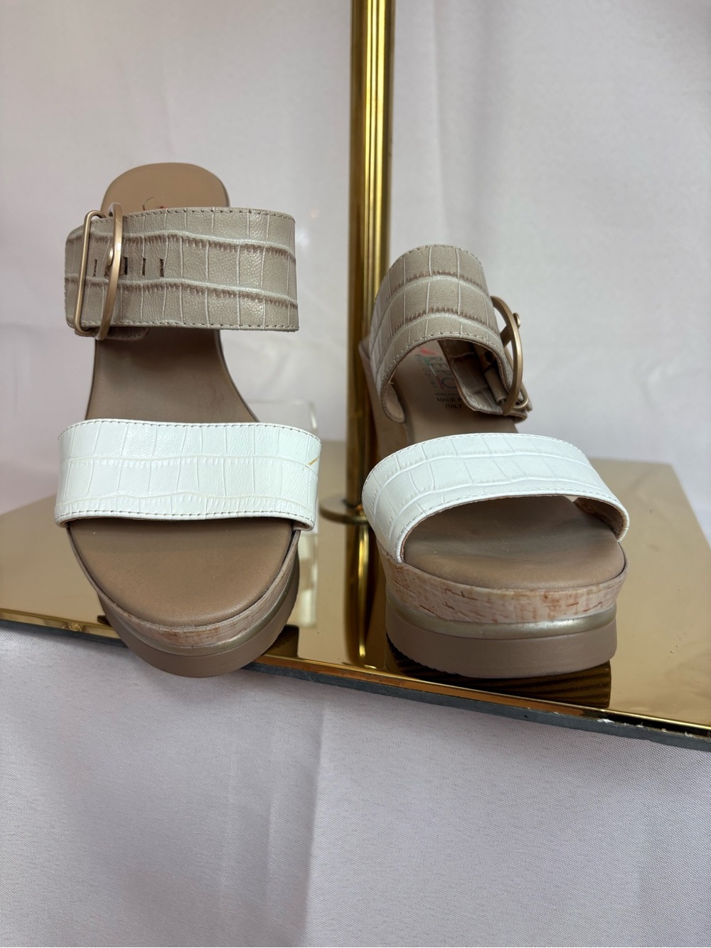 Two-Tone Beige and White Platform Slide Sandals with Buckle